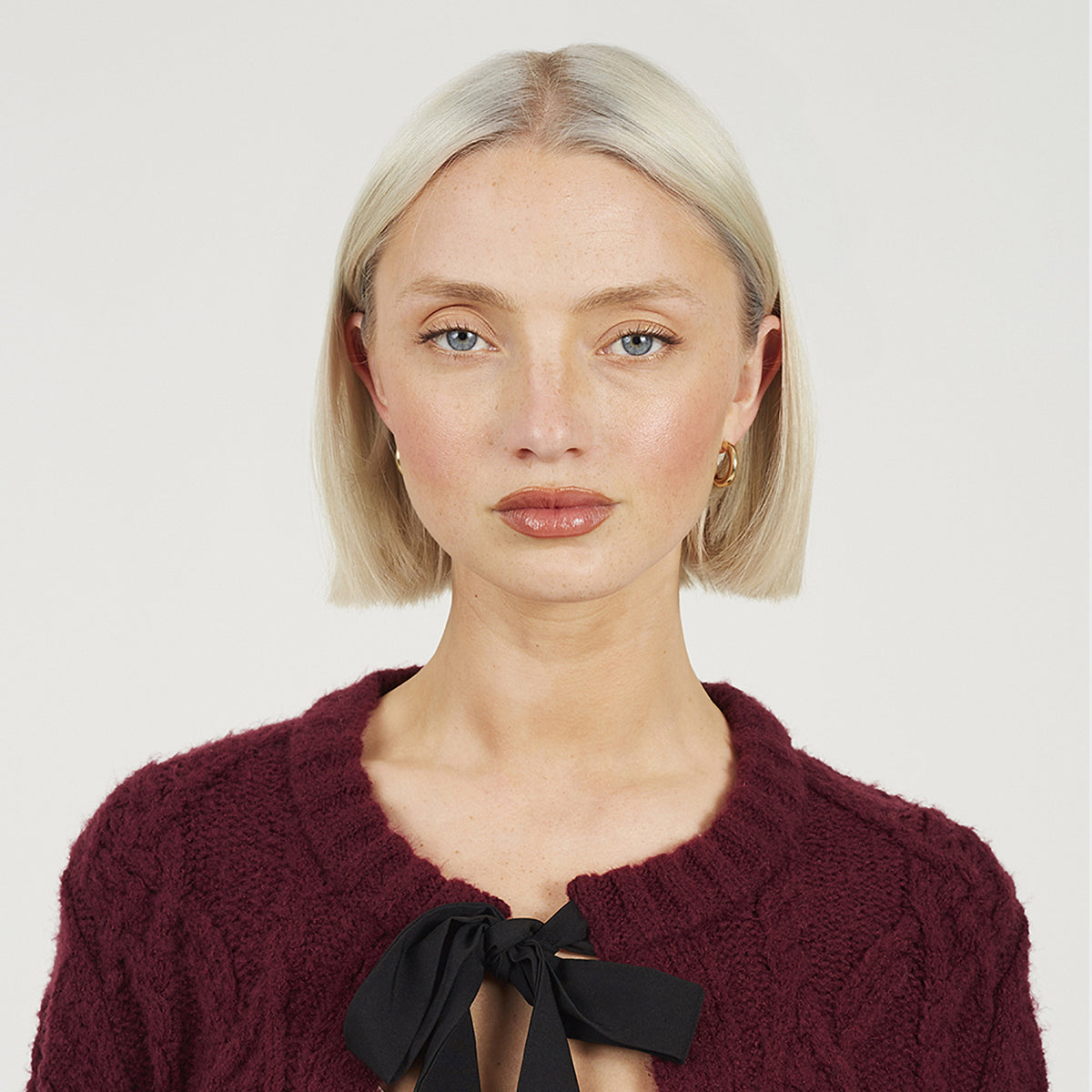 Brave Soul Wine Crew Neck Cable Knit Cardigan With Bow - Wine Image 4