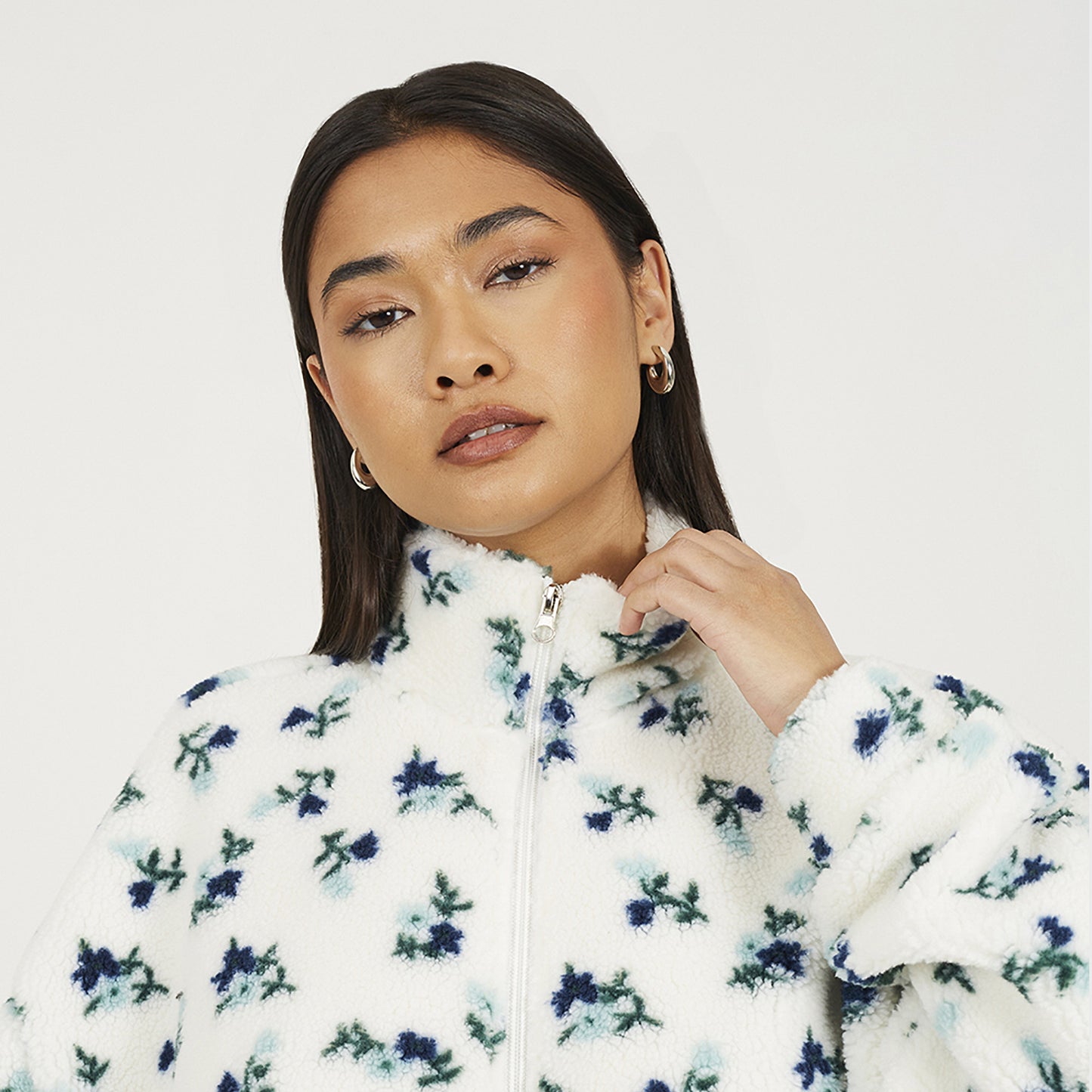 Brave Soul Cream Floral Print Zip Through Sherpa Fleece With Matching Scrunchie - Cream Image 4