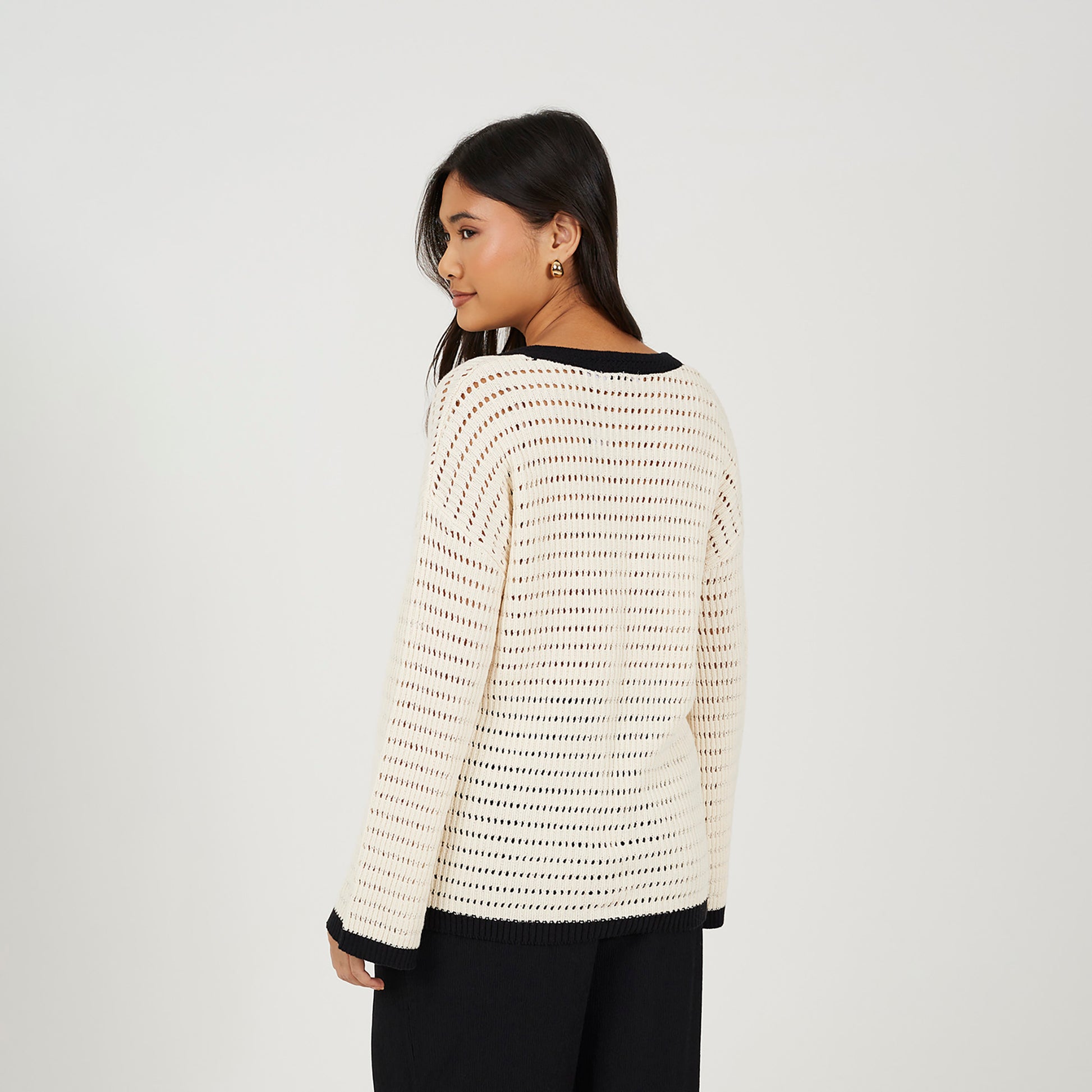 Brave Soul Cream Loose Knit V-Neck Jumper - Cream Image 2