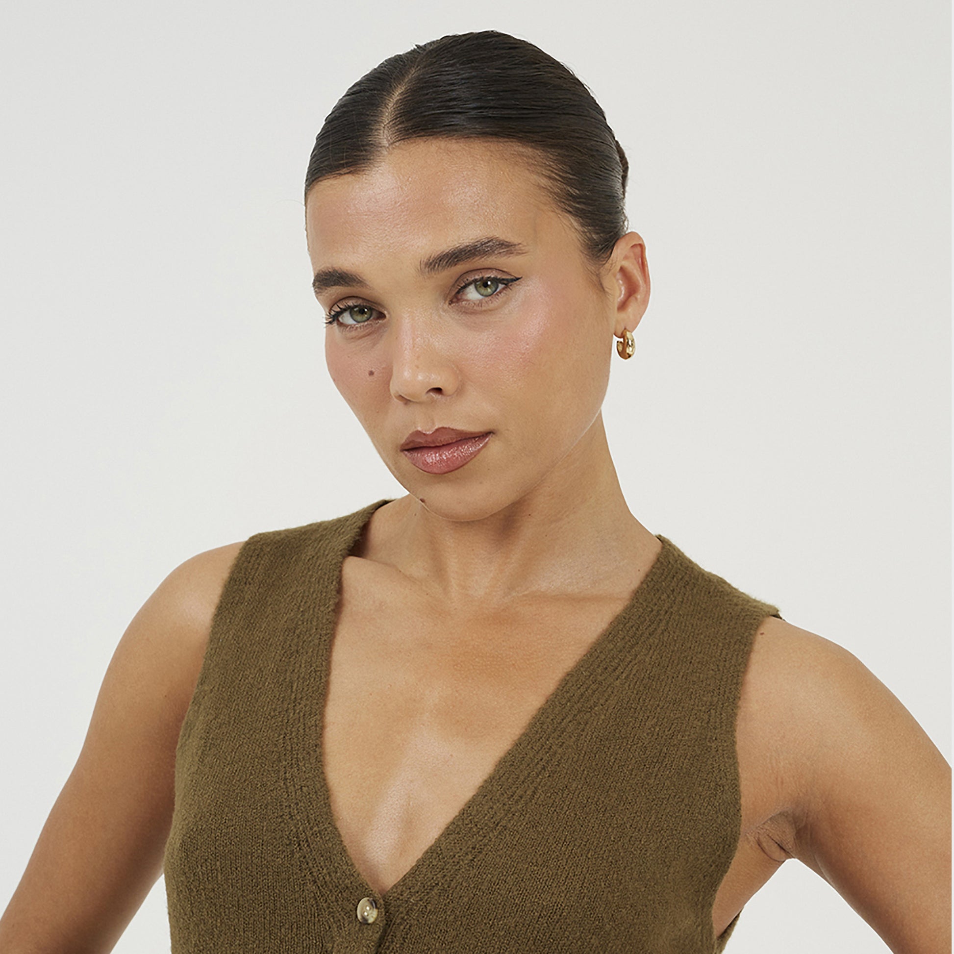 Brave Soul Khaki Mossy Yarn V-Neck Knitted Waistcoat - Khaki Image 4