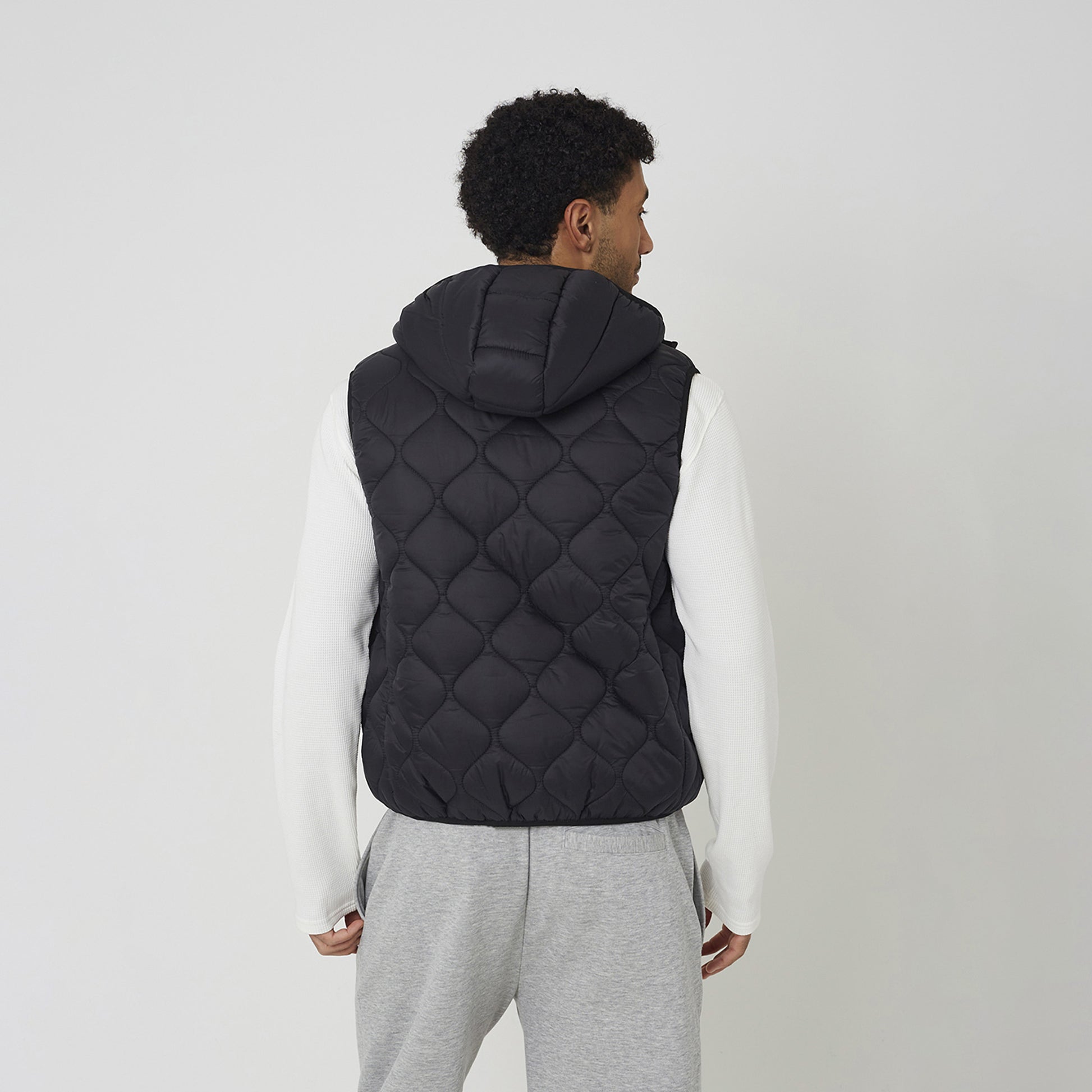 Brave Soul Black Onion Quilted Hooded Gilet - Black Image 2