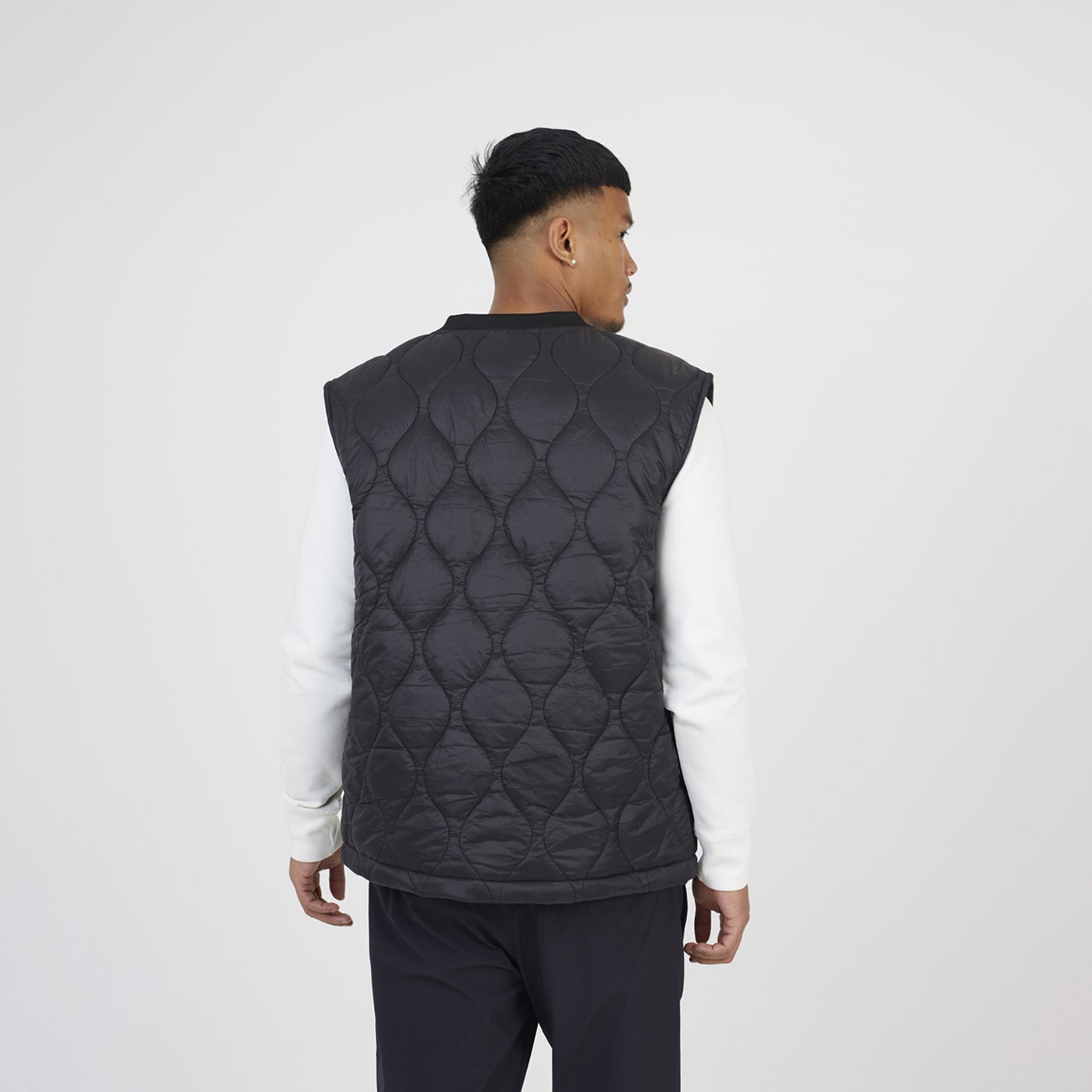 Brave Soul Black Onion Quilted Gilet - Black Image 2
