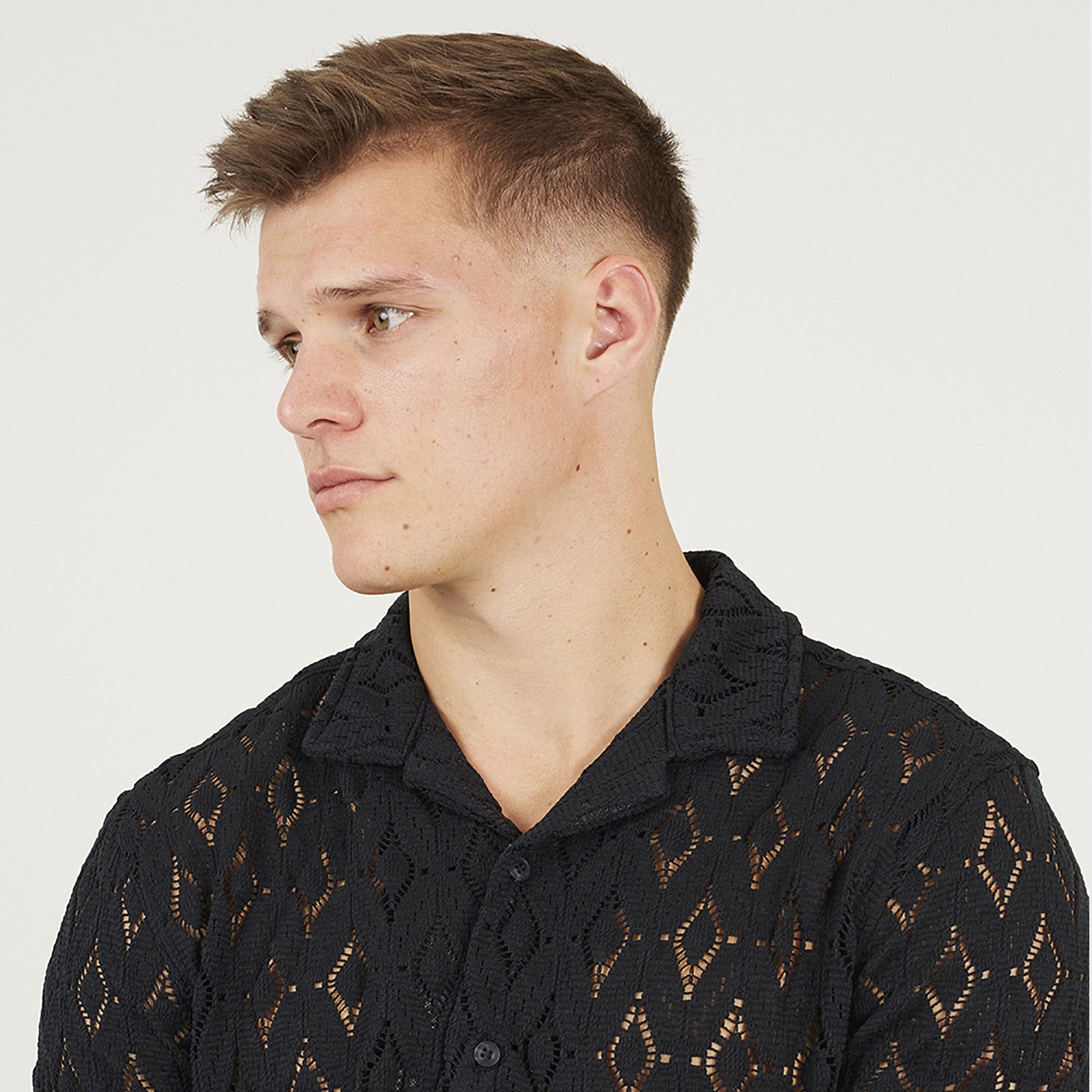 Brave Soul Black Geometric Crochet Short Sleeve Shirt - Black Image 4